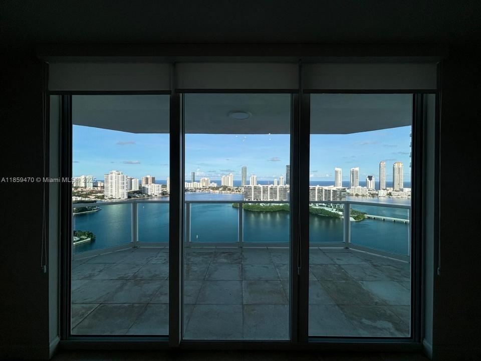 3301 NE 183rd St 2705, Aventura, Флорида 33160, Соединенные Штаты