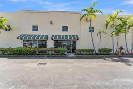 1071 NW 31st Ave B-4, Pompano Beach, Florida 33069, USA