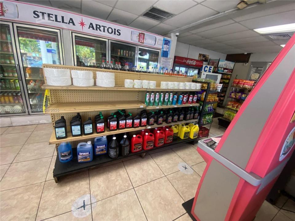 5390 NE 2nd Ave, Miami, פלורידה 33137, ארצות הברית של אמריקה