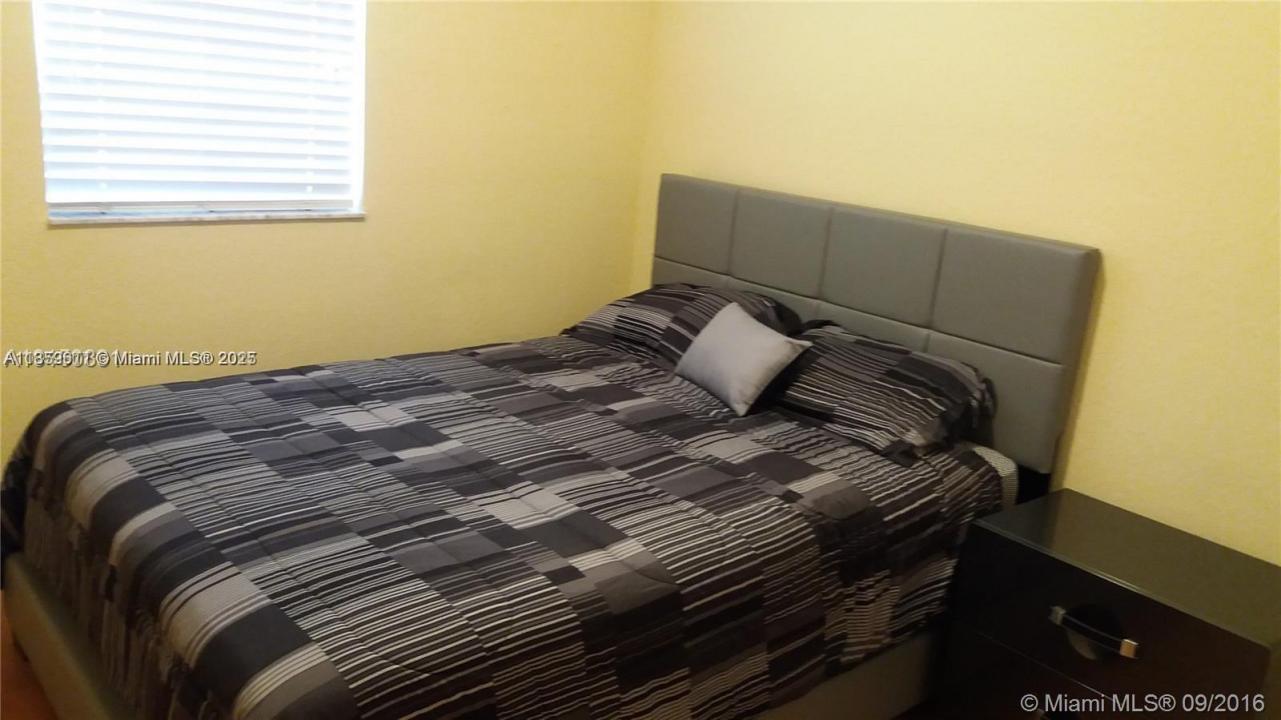 7951 NW 107th Ct, Doral, Floryda 33178, USA
