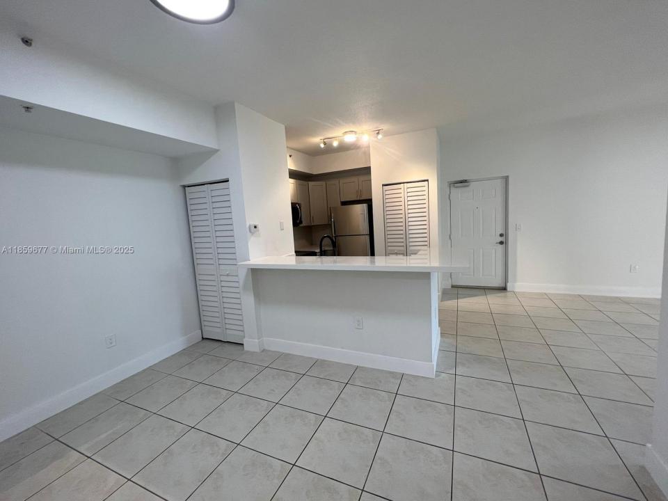 7220 NW 114th Ave 204, Doral, Florida 33178, Amerika Birleşik Devletleri