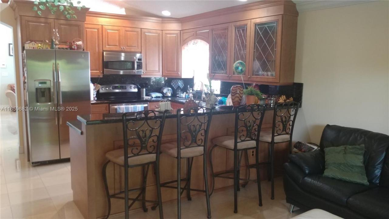 1642 NW 143rd Way, Pembroke Pines, Floride 33028, États-Unis