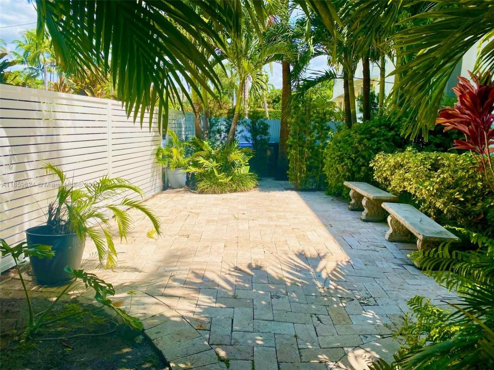 2921 Sheridan Ave 3, Miami Beach, Florida 33140