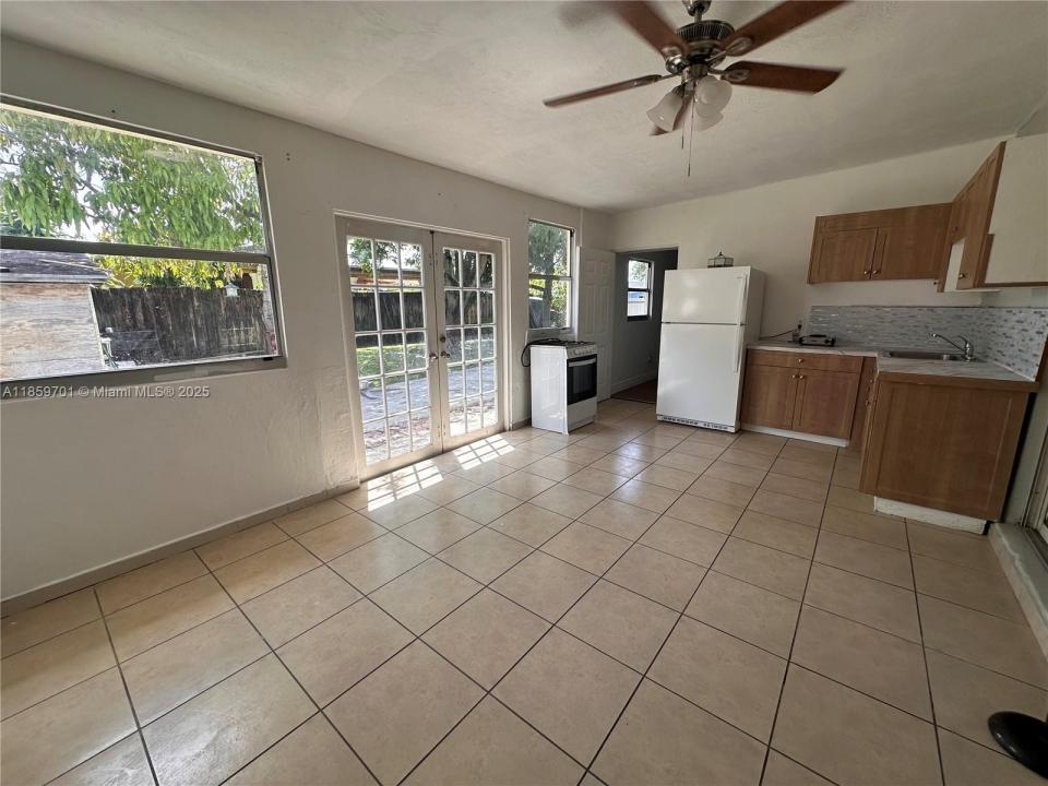 16901 NW 51st Pl B, Miami Gardens, Florida 33055, Estados Unidos