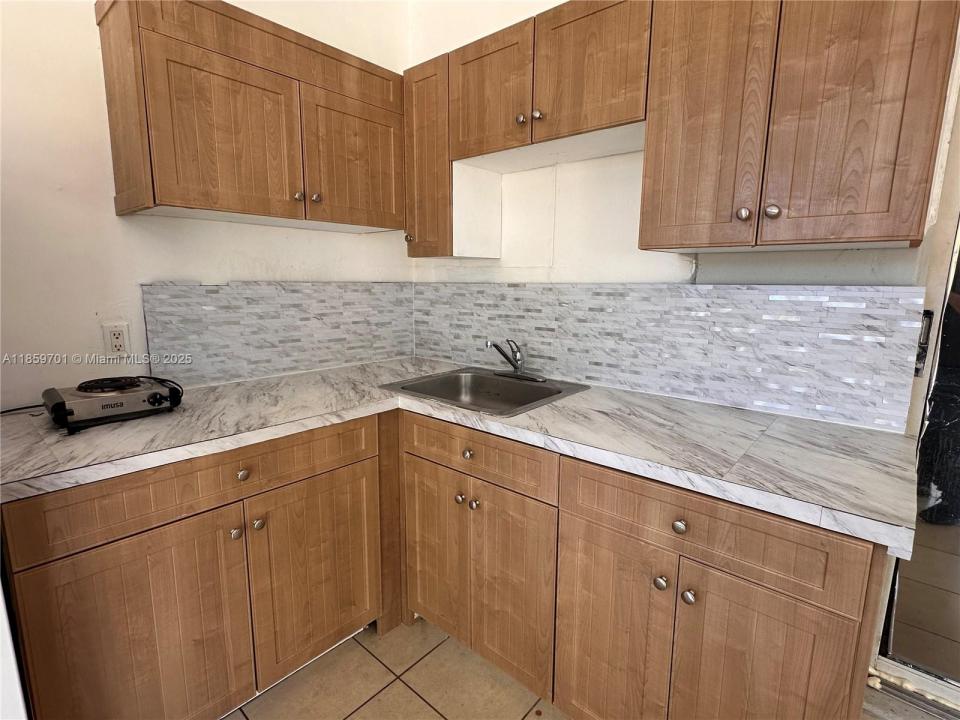 16901 NW 51st Pl B, Miami Gardens, Florida 33055, Estados Unidos