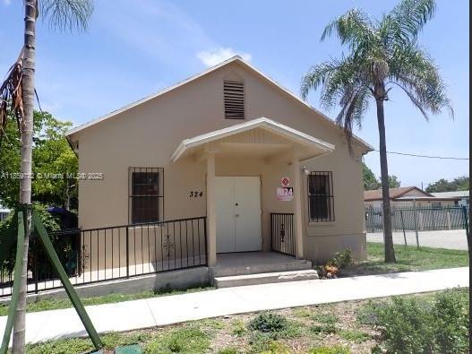 516 NW 4th Ave, Hallandale Beach, フロリダ 33009, アメリカ合衆国