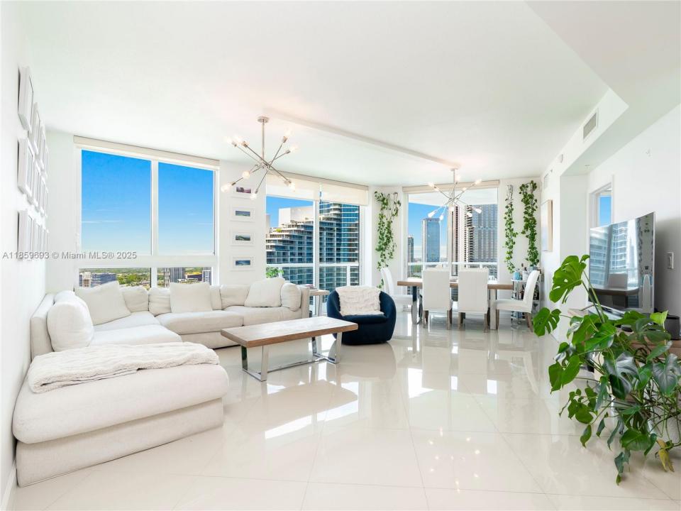 1900 N Bayshore Dr 3712, Miami, Flórida 33132, Estados Unidos
