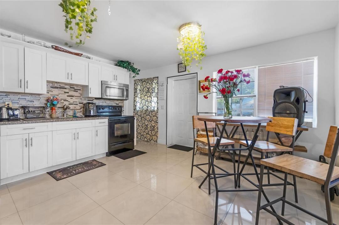 2128 Cleveland St, Hollywood, Флорида 33020, Соединенные Штаты