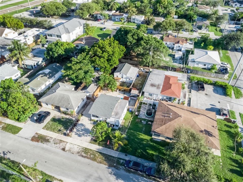 2128 Cleveland St, Hollywood, Флорида 33020, Соединенные Штаты