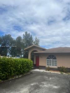 3985 NW 165th St, Miami Gardens, Flórida 33054, Estados Unidos