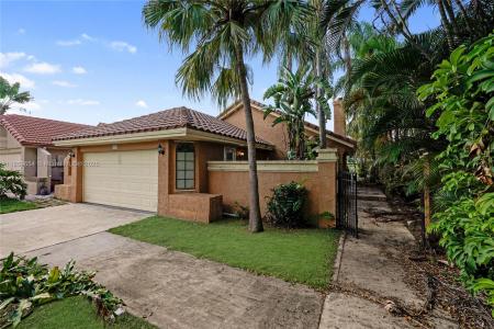 3887 NW 7th Pl, Deerfield Beach, Florida 33442, USA