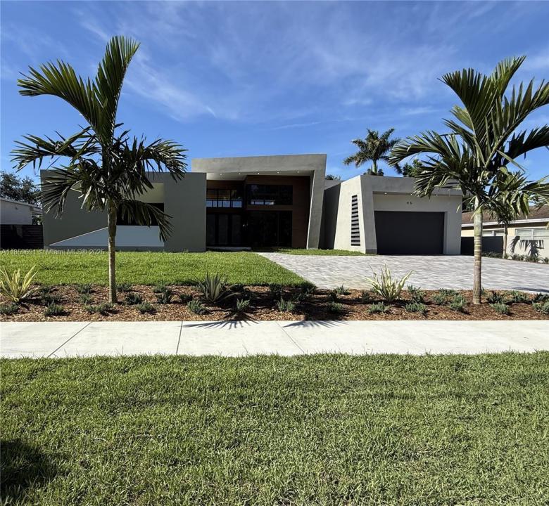 45 NW 158th St, Unincorporated Dade County, Florida 33169