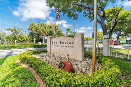 7125 NW 186th St B304, Hialeah, Florida 33015, USA