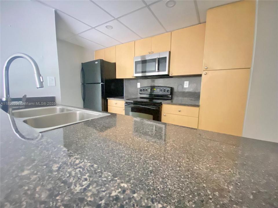 7125 NW 186th St B304, Hialeah, Florida 33015