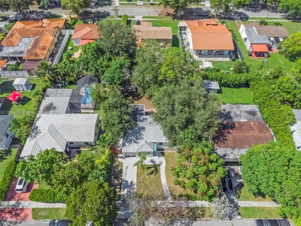 6437 SW 14th St, West Miami, Florida 33144, Stati Uniti