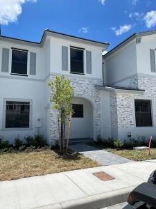 14732 SW 181st Ter 14732, Miami, Florida 33187, USA