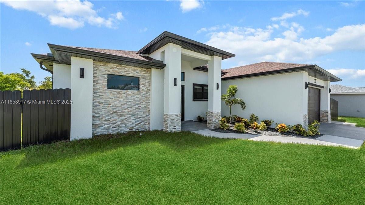 27 SW 8th Pl, Cape Coral, Florida 33991