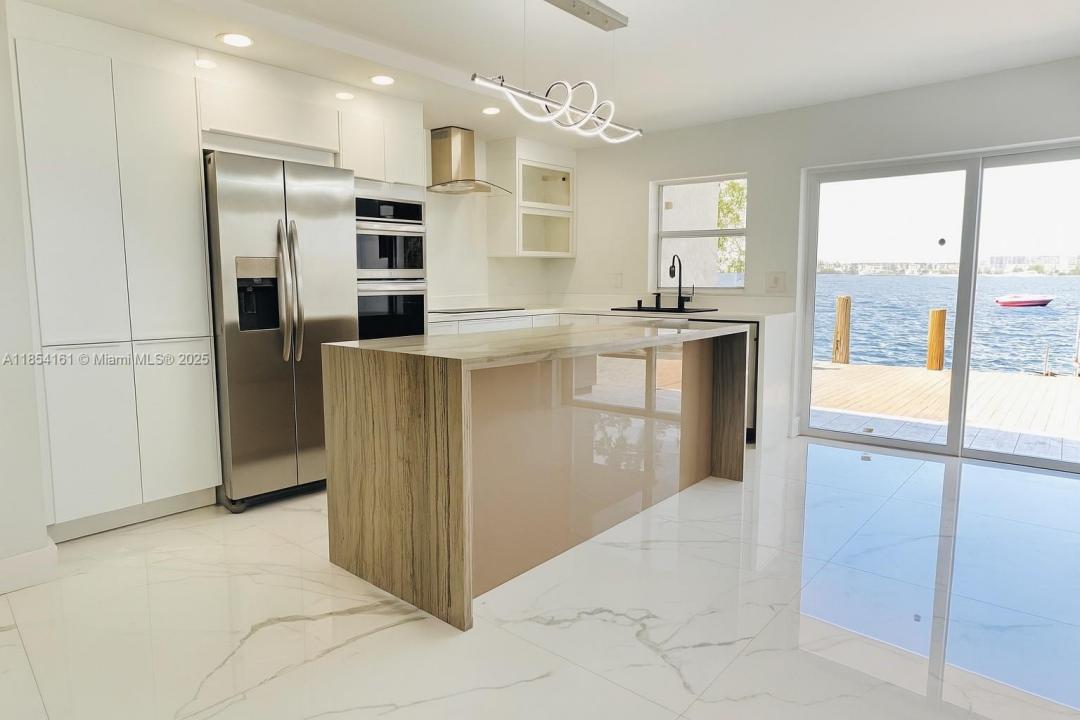 North Miami Beach, Floryda 33160, USA