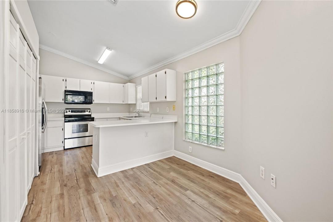 510 NW 108th Ter, Pembroke Pines, Floride 33026, États-Unis