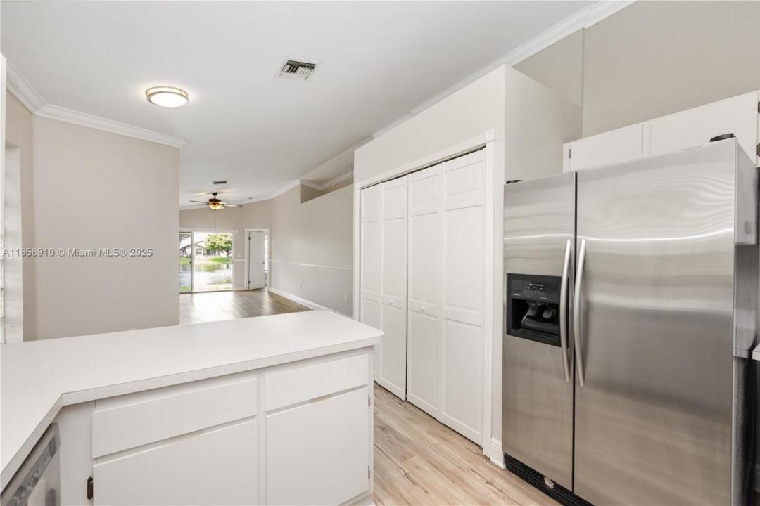 510 NW 108th Ter, Pembroke Pines, Floride 33026, États-Unis
