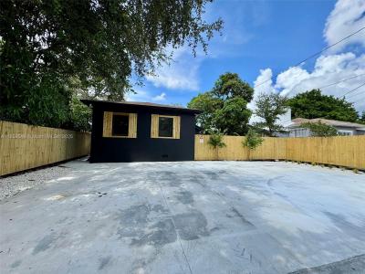 3 NE 70th St 2, Miami, Florida 33138, USA