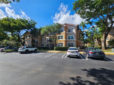8701 Wiles Rd 305, Coral Springs, Florida 33067, USA