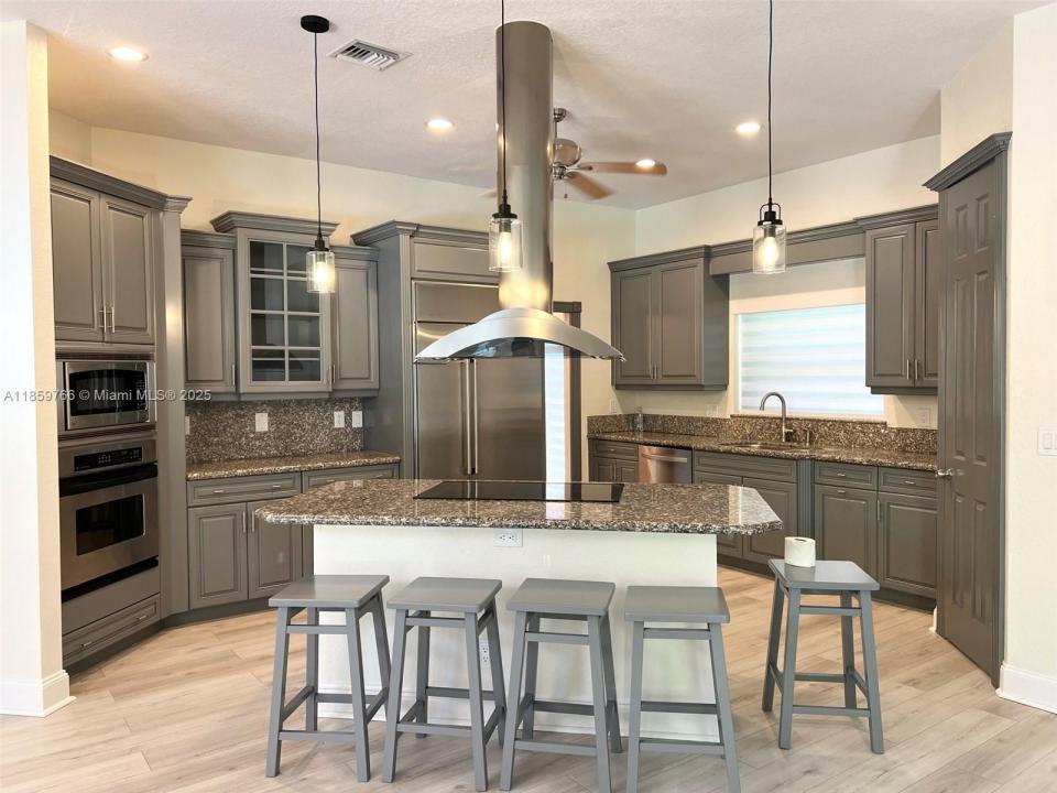 8160 NW 47th Dr, Coral Springs, Florida 33067