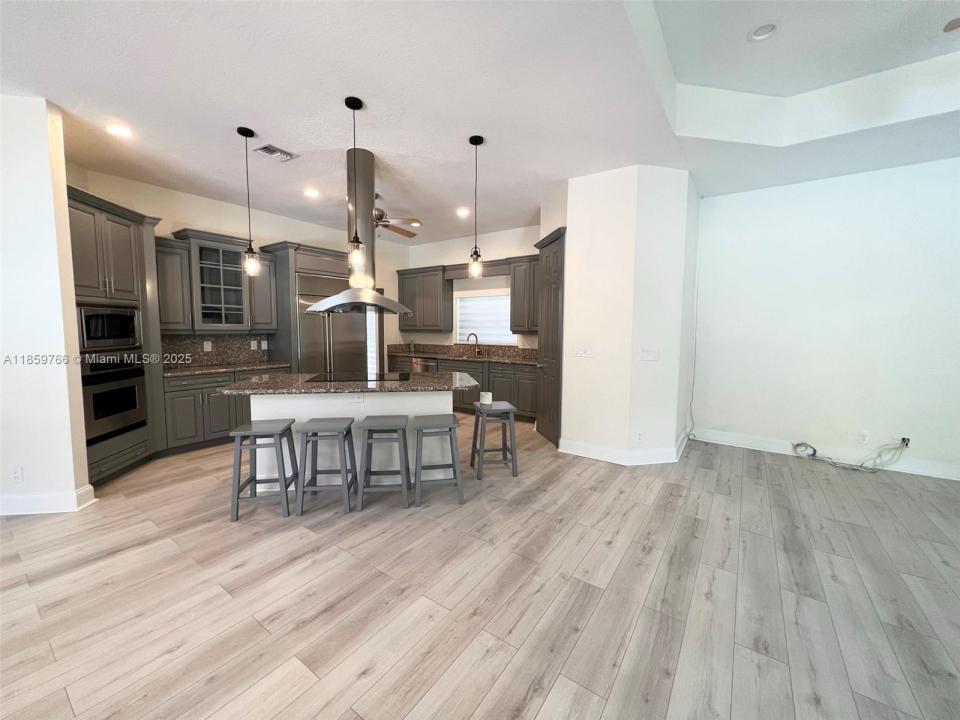 8160 NW 47th Dr, Coral Springs, Florida 33067