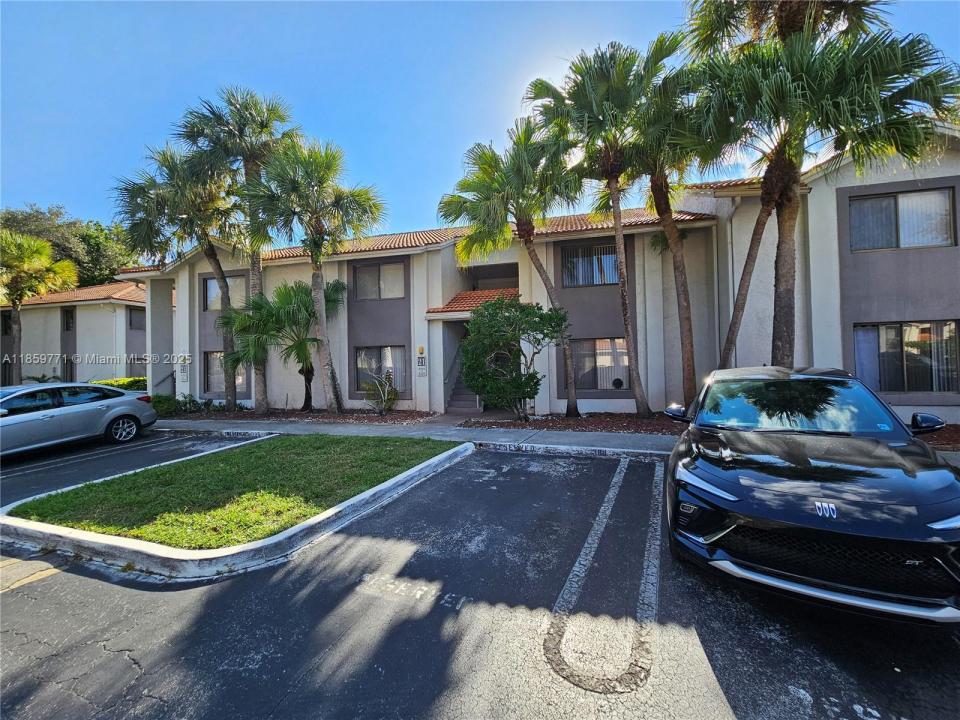 3228 Coral Lake Ln 3228, Coral Springs, Floryda 33065, USA