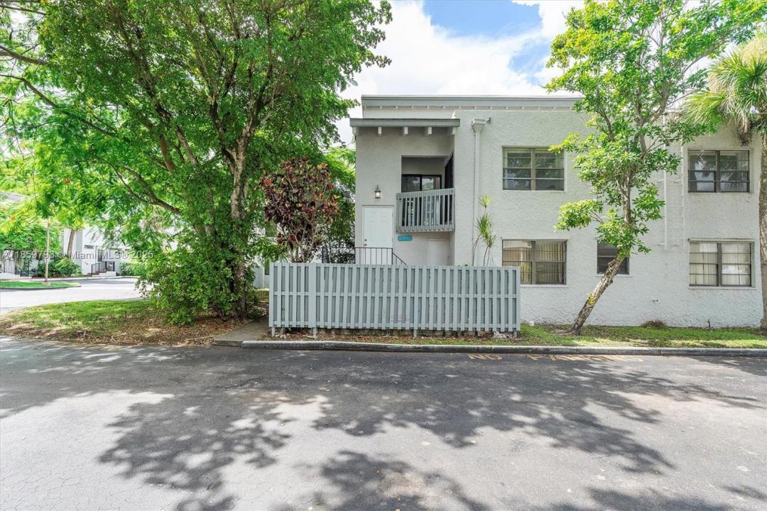 10542 NW 7th Ter B7, Miami, フロリダ 33172, アメリカ合衆国