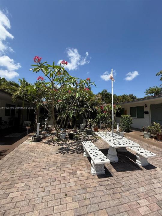 335 NW 32nd St 341, Oakland Park, Floride 33309, États-Unis