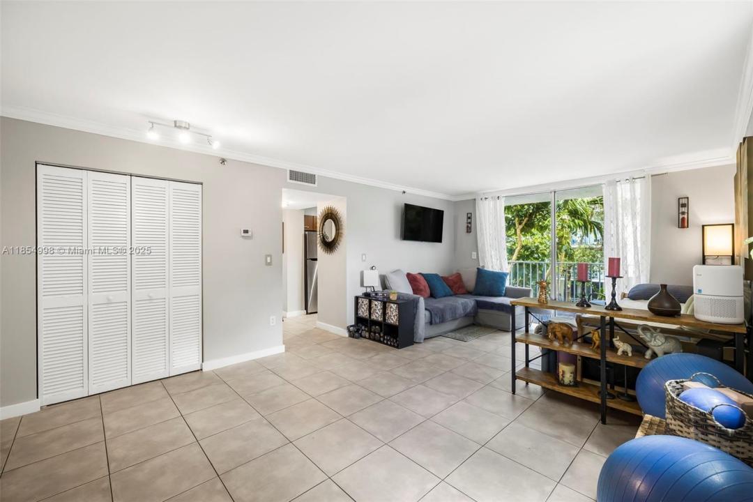 650 NE 64th St G304, Miami, Florida 33138