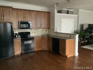 56 A & B SHORE Road, North Hempstead, New York 11547, USA