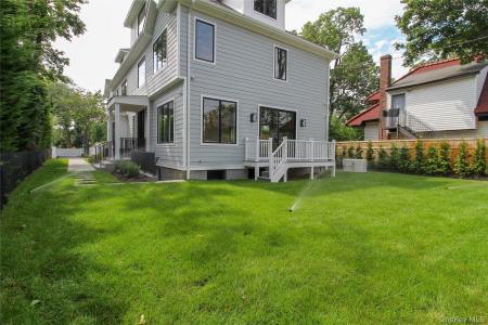 8 Sealy Drive, Hempstead, New York 11559, États-Unis