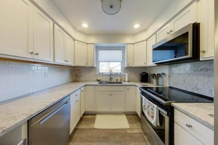 2 E Boulevard 2, Middletown, Rhode Island 02842, HOA KỲ