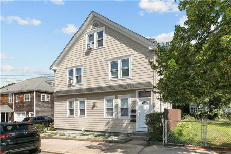 40 Webster Street B, Newport, RI 02840, USA