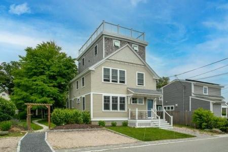 23 Warren Avenue 1, Middletown, RI 02842, USA