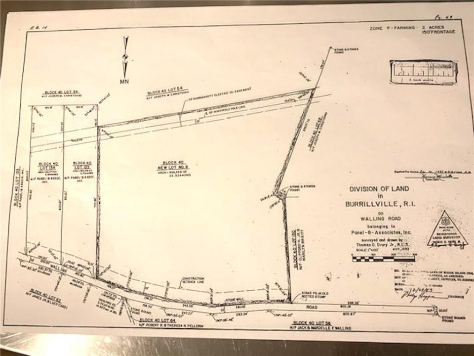 WALLING Road, Burrillville, Rhode Island 02830, Estados Unidos