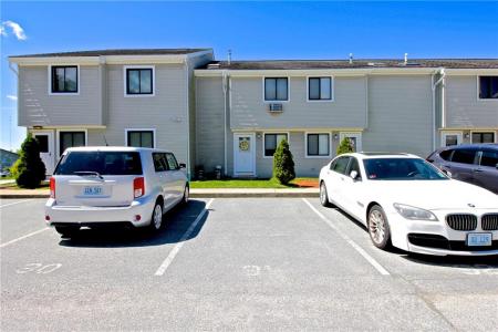 66 Girard Avenue 312, Newport, Rhode Island 02840, États-Unis