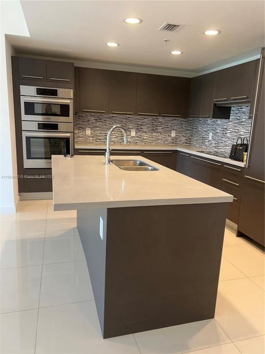 7825 NW 107th Ave 713, Doral, Florida 33178, Stati Uniti
