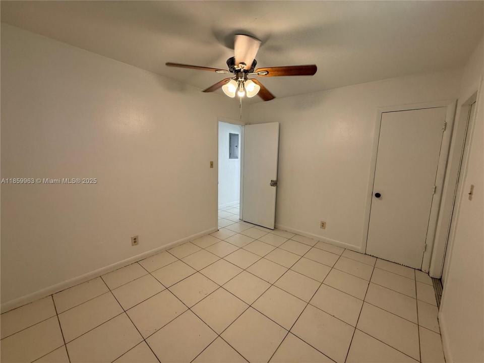 1620 NW 52nd Ave A, Lauderhill, Флорида 33313, Соединенные Штаты