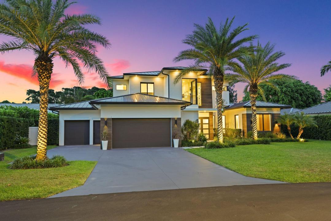 525 Whispering Pines Road, CHAPEL HILL, Boynton Beach, Florida 33435