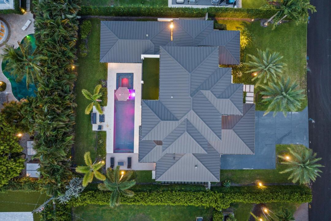 525 Whispering Pines Road, CHAPEL HILL, Boynton Beach, Florida 33435