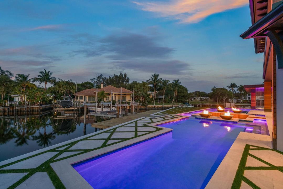 2143 Carib Circle, Palm Beach Gardens, Florida 33410