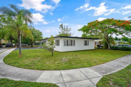 12805 NW 6th Avenue, North Miami, Florida 33168