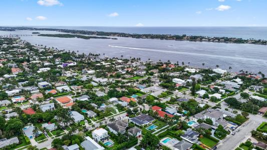 225 Bloomfield Drive, West Palm Beach, 플로리다 33405, 미국