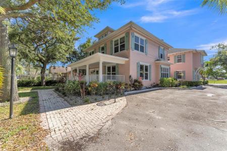 124 N Swinton Ave A, Delray Beach, Florida 33444