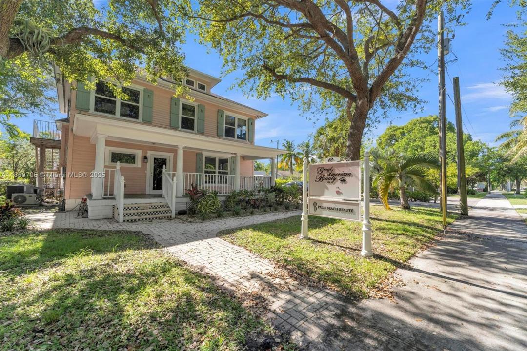 124 N Swinton Ave B, Delray Beach, Florida 33444