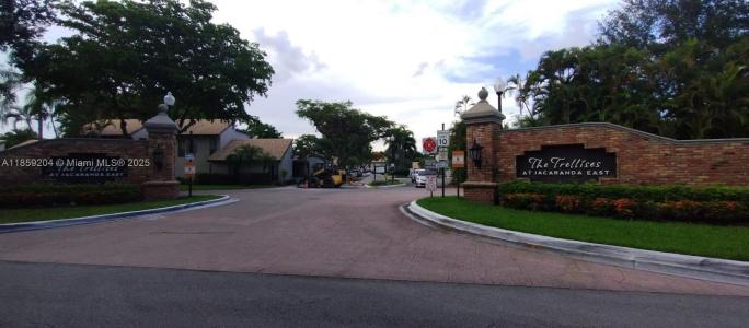 9719 N New River Canal Rd 308, Plantation, Florida 33324, USA