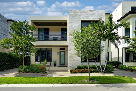8162 NW 48th Ter, Doral, Florida 33166